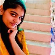 Studentessa professionale insegna inglese